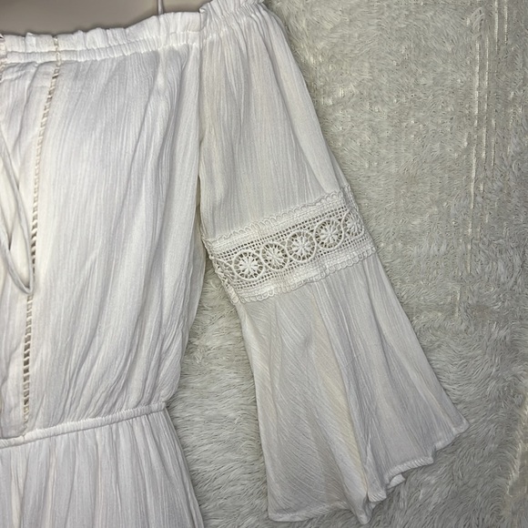 White off the shoulder dress, size Medium - Picture 3 of 11